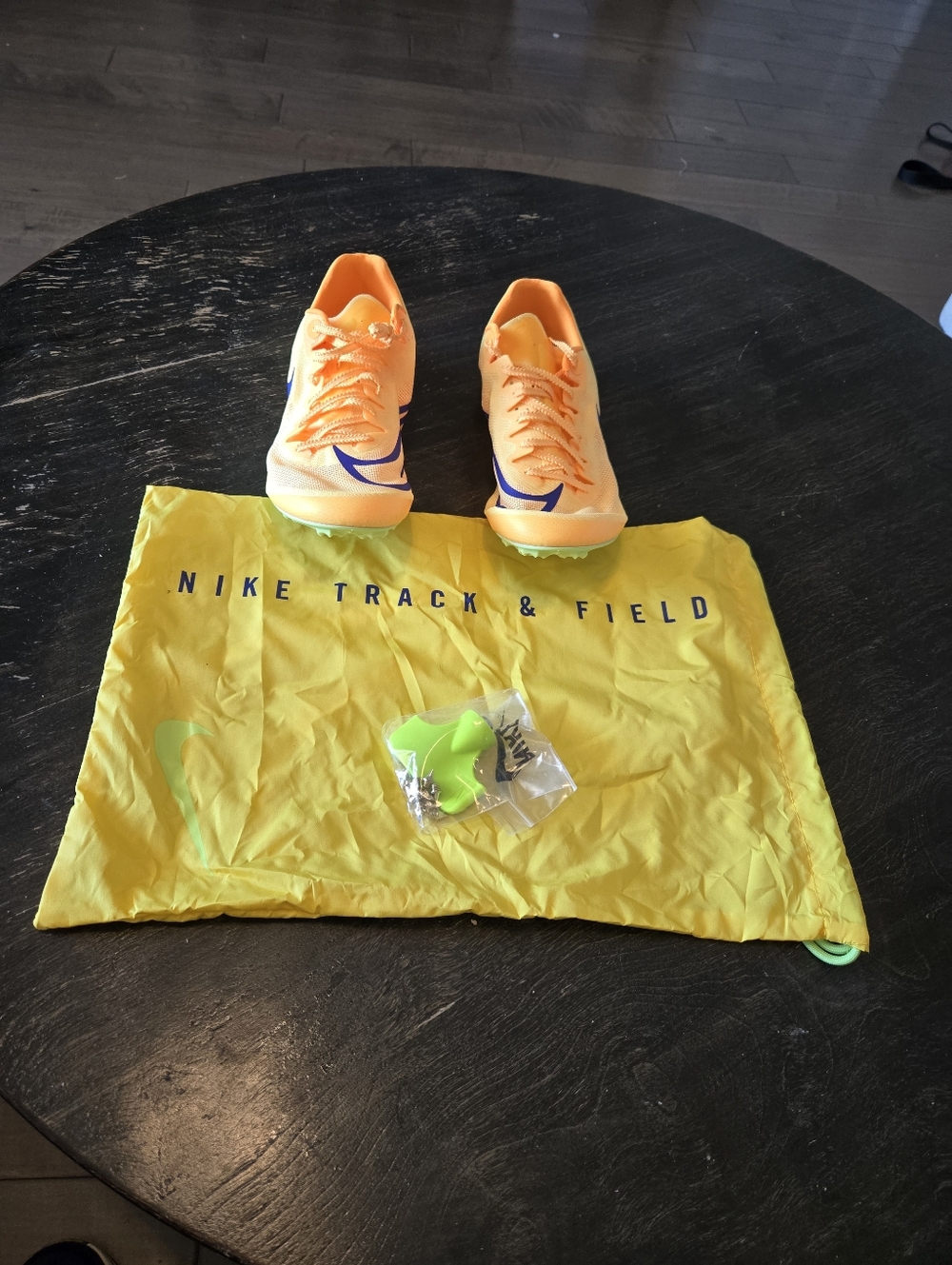 Nike Mens Zoom JA FLY V4 Citron Pulse Track and Field Spikes. M 10